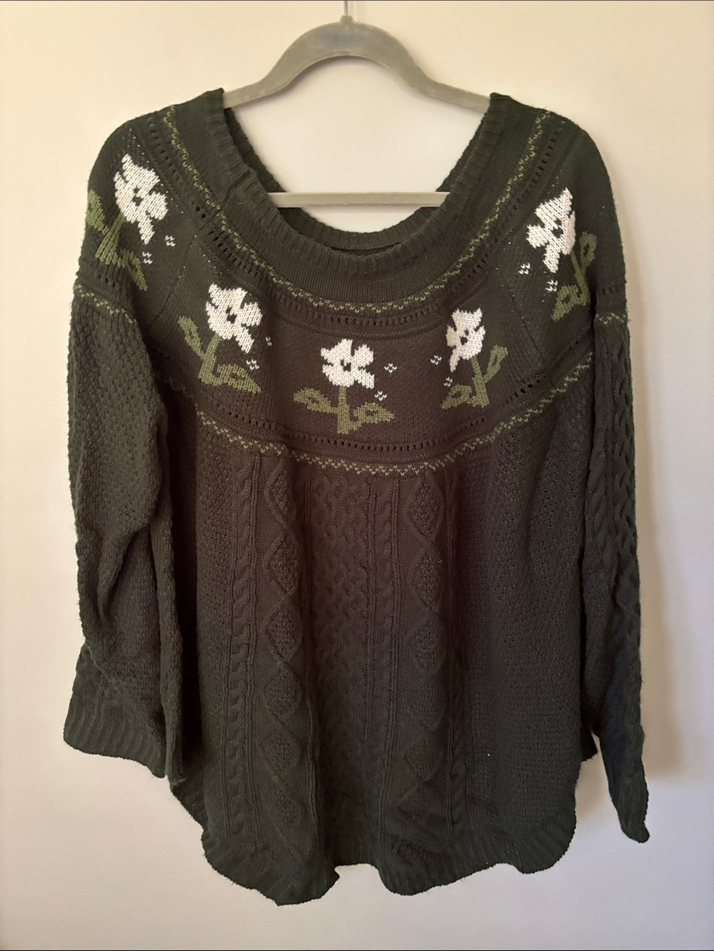 BloomChic Dark Green Floral Cable Knit Scoop Neck Sweater